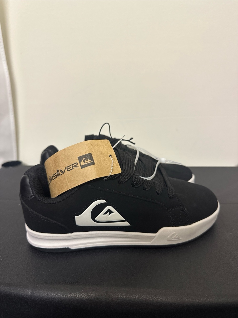 Quiksilver Black & White Skate-Style Sneaker Youth Size 2